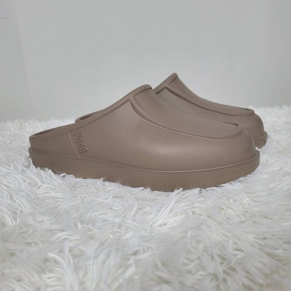P448 Flo Mimetic Clogs size 42-43